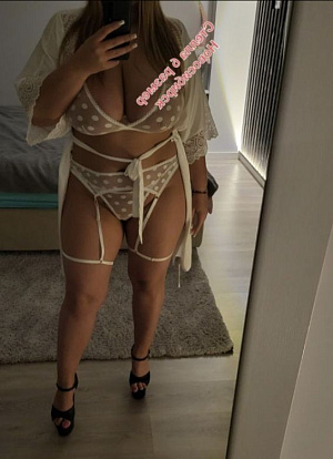 Девушка Есть тг канал- мбр входит, фото и отзывы