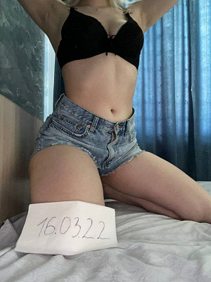 Аня и Лера — эротические фото